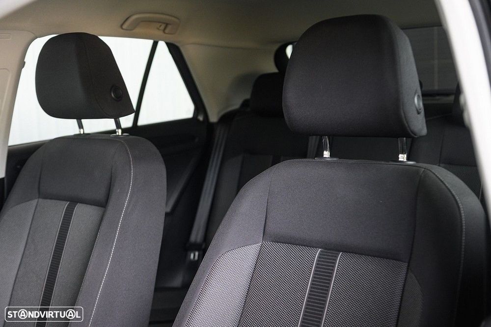 VW T-Roc 1.0 TSI Urban - 31
