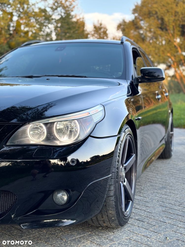 BMW Seria 5 525d - 1