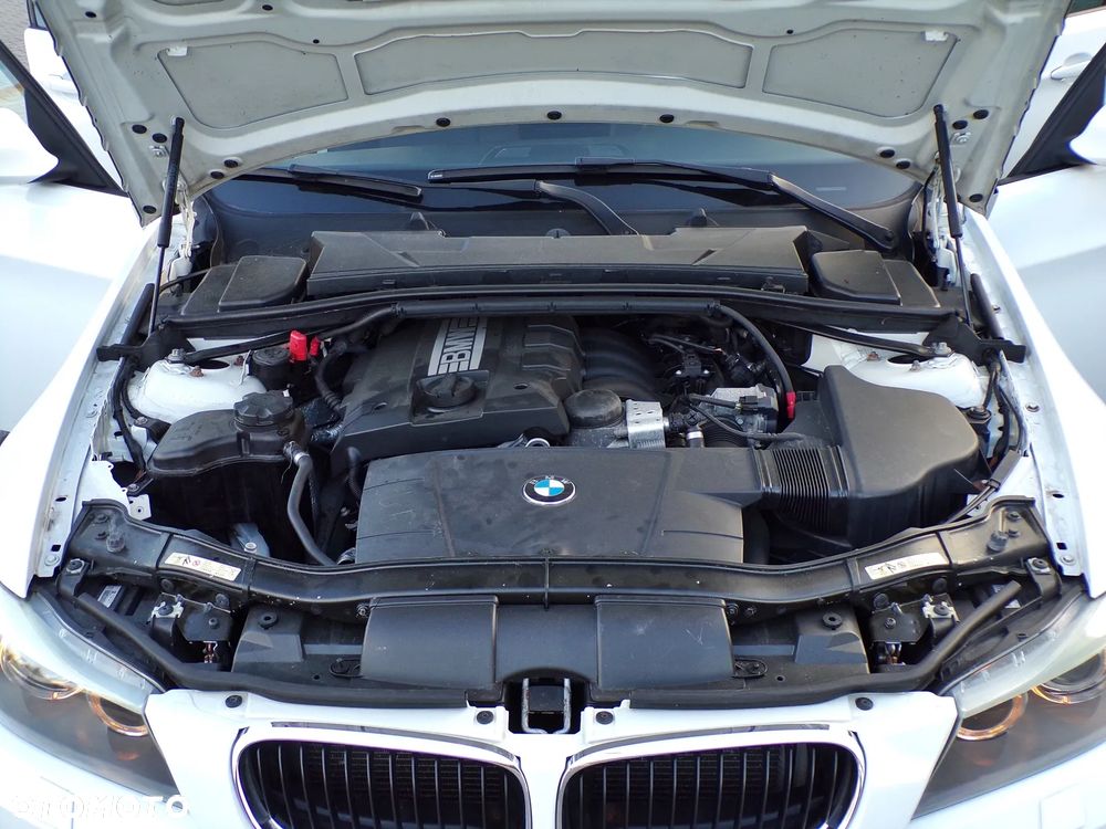 BMW Seria 3 - 27