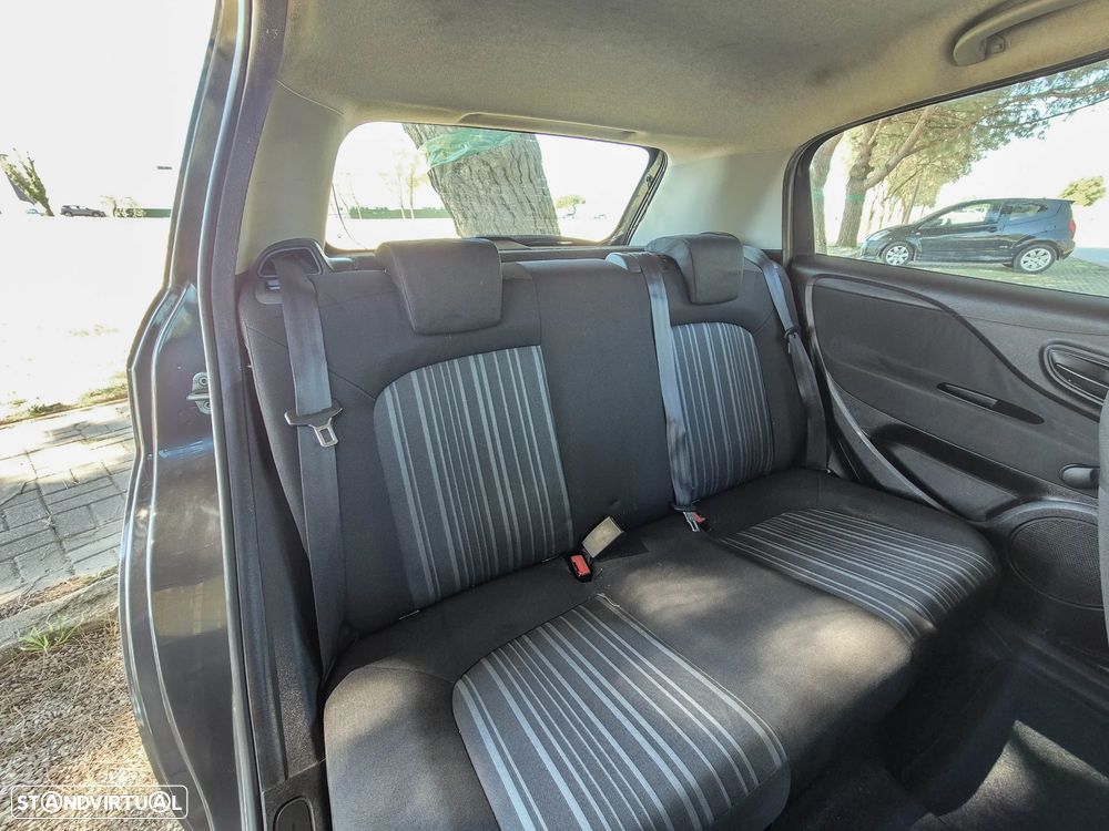 Fiat Punto 1.2 Easy S&S - 12