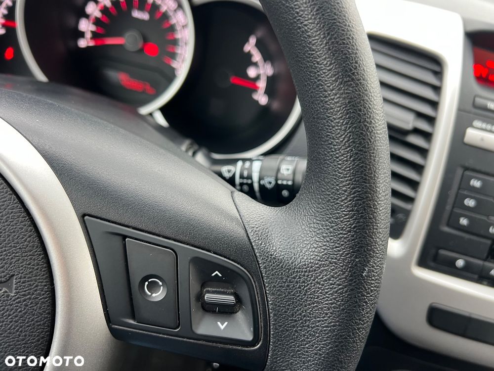 Kia Venga 1.6 Smart - 28