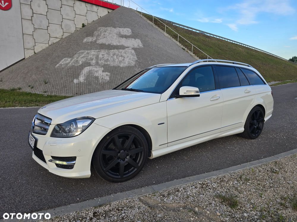 Mercedes-Benz Klasa C 250 CDI BlueEff 4-Matic Classic - 1