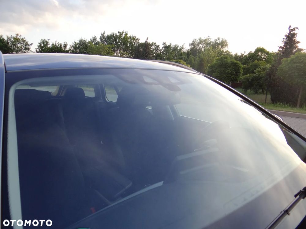 BMW Seria 5 520d - 28