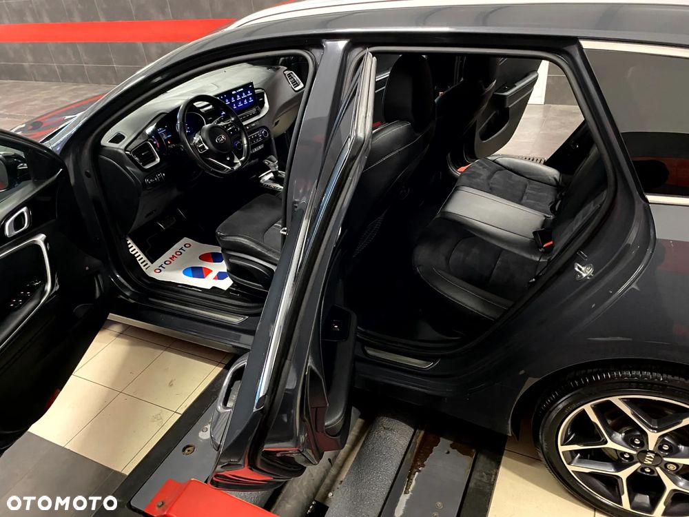 Kia Ceed 1.5 T-GDI GT-Line DCT - 27