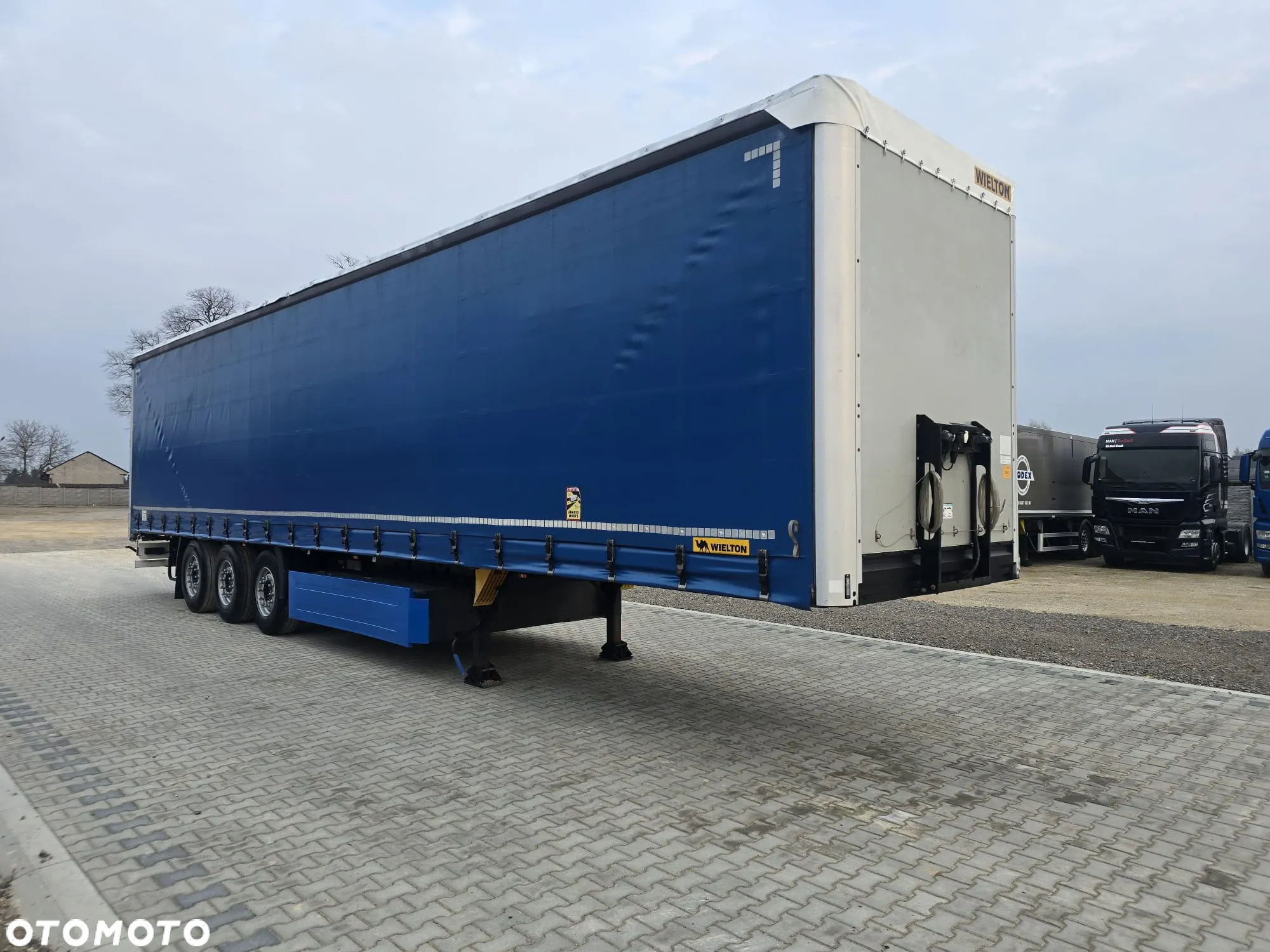 Wielton FIRANKA / MULTI LOCK / XL / OŚ PODNOSZONA / PALECIARA - 3