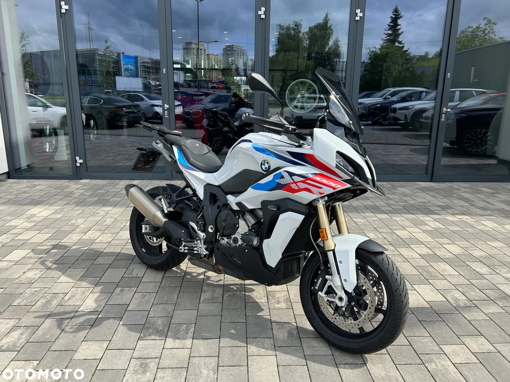 BMW XR - 3