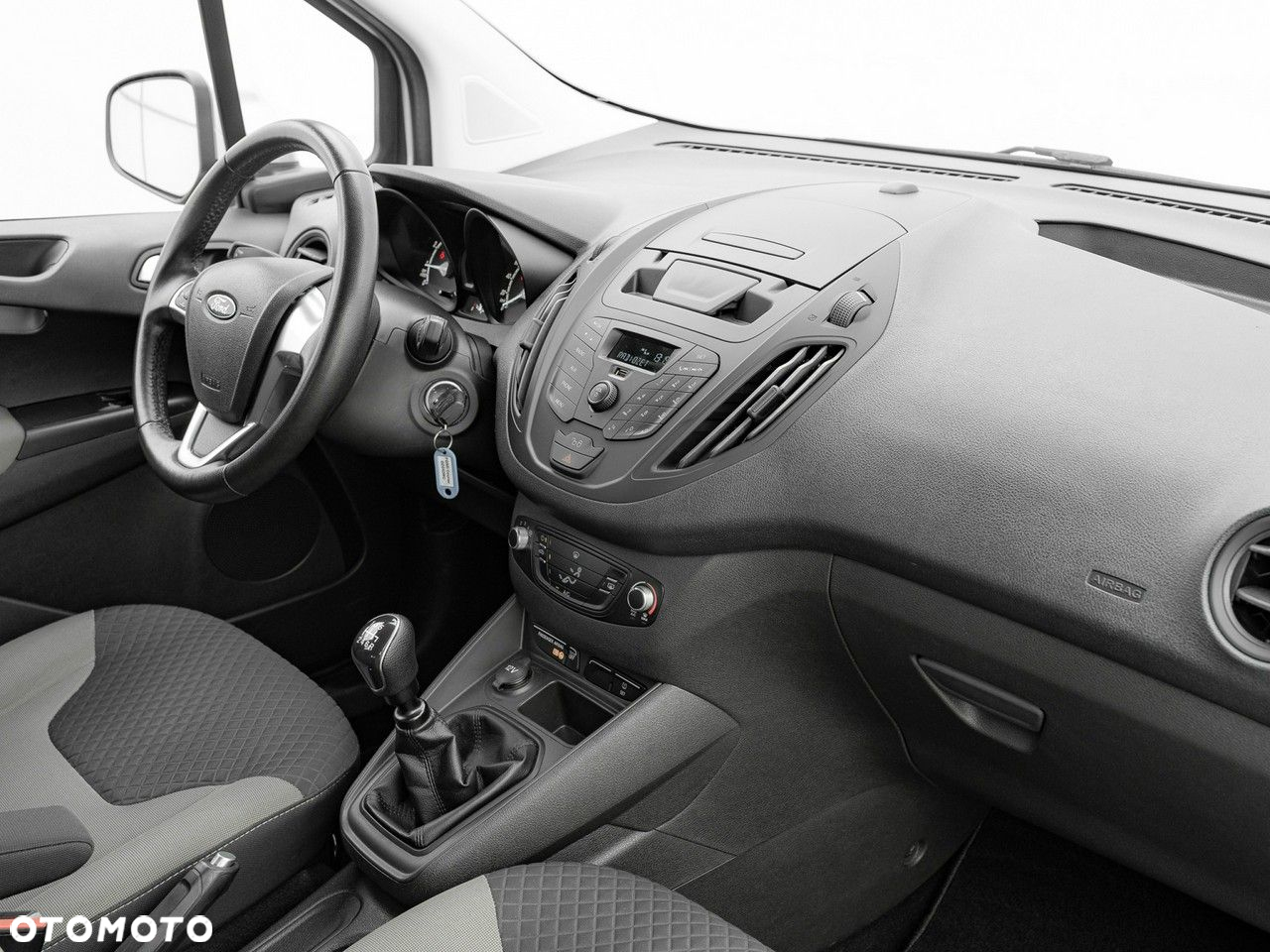 Ford Transit Courier 1.0 EcoBoost Trend - 26