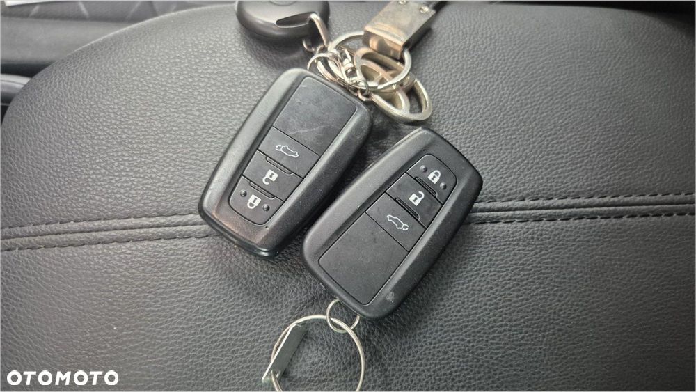 Toyota RAV4 2.5 Hybrid Comfort 4x2 - 18