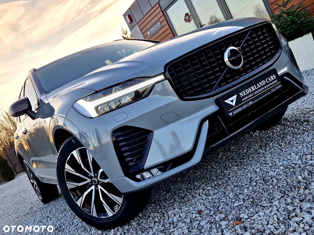 Volvo XC 60 B4 D AWD Plus Dark - 3