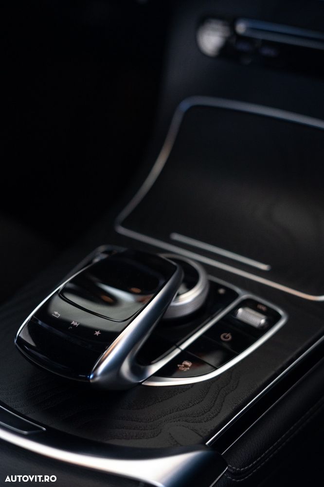 Mercedes-Benz GLC 250 d 4MATIC - 13