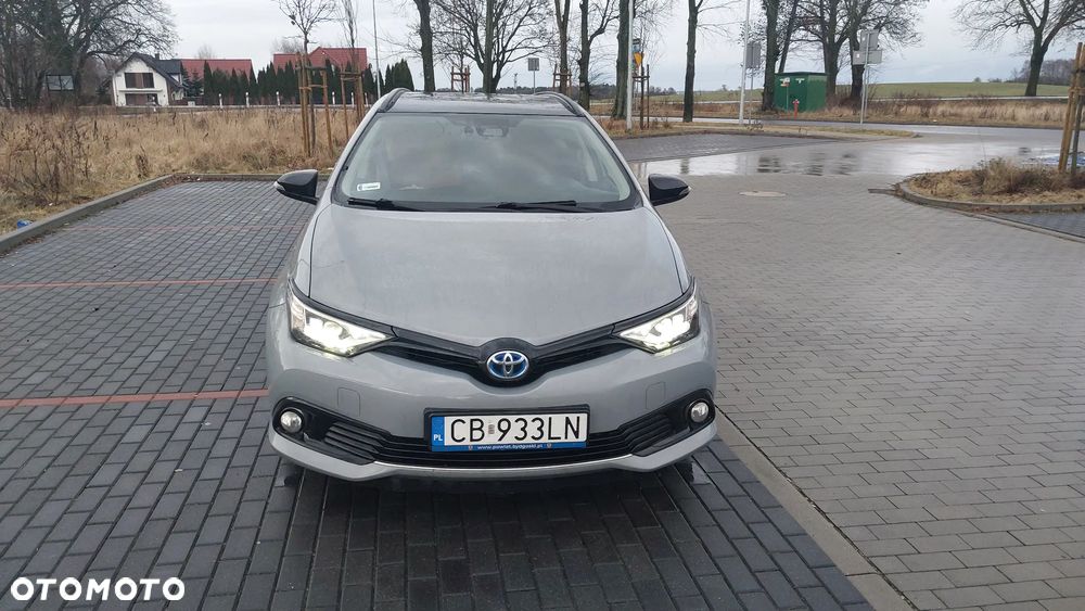 Toyota Auris Hybrid 135 Selection - 5