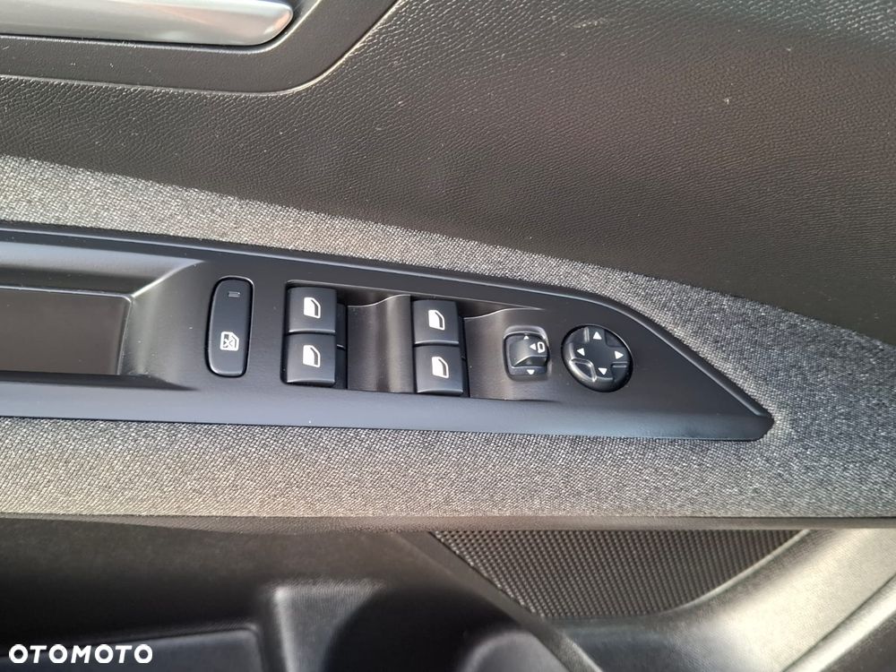 Peugeot 3008 1.5 BlueHDi Active S&S - 29