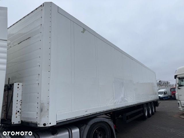 Schmitz Cargobull SKO24 IZOTERMA Naczepa Ciężarowa, OSIE SAF, PODNOSZONA OŚ, RAMA W OCYNKU, ŚCIANA 5,5CM - 6