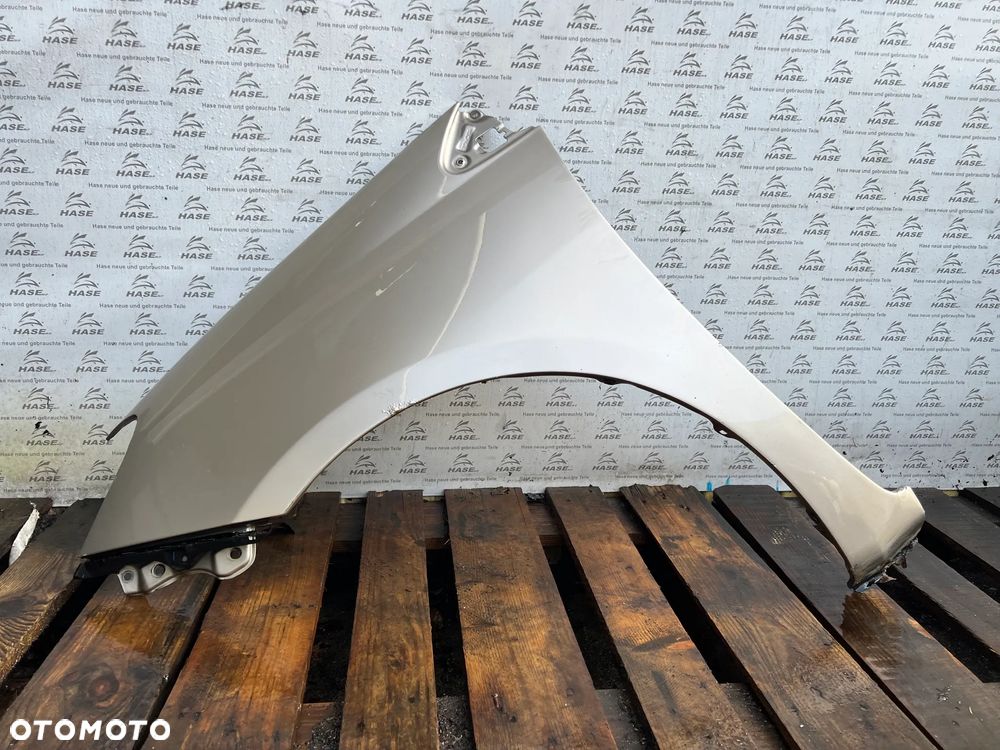 Toyota Sienna II FL błotnik lewy przód przedni - 2