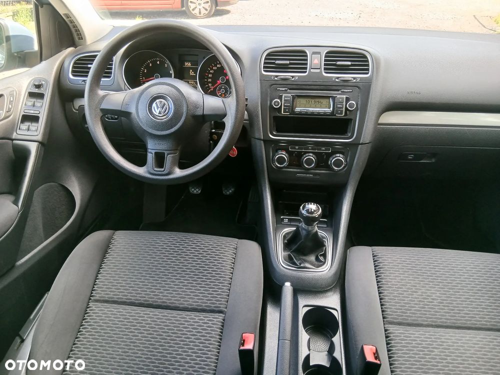 Volkswagen Golf 1.6 Comfortline - 10