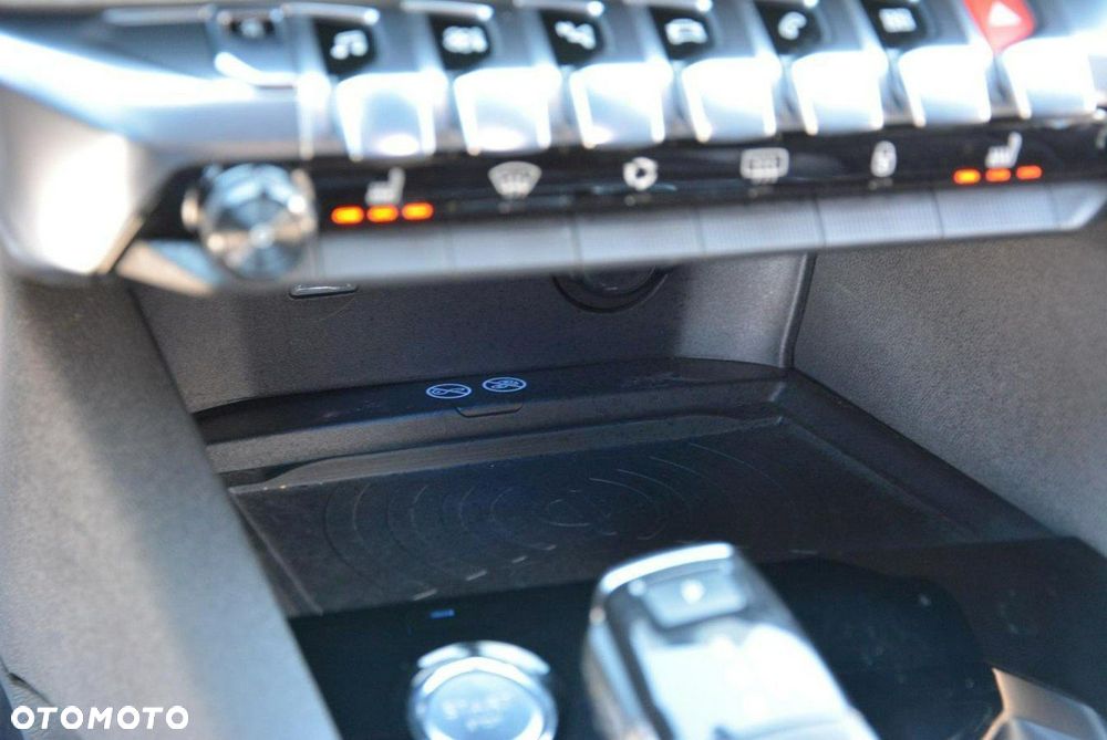 Peugeot 5008 BlueHDi 180 EAT8 GT Pack - 30