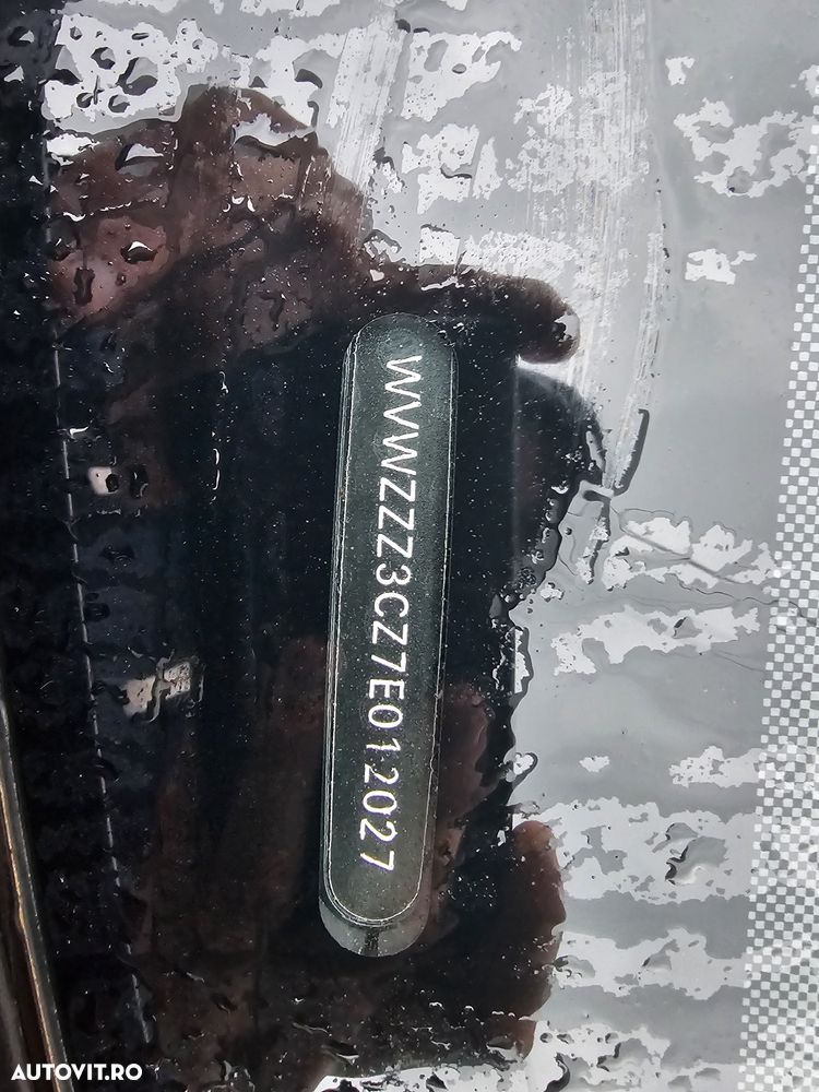 Volkswagen Passat 2.0 TDI DPF Comfortline - 9