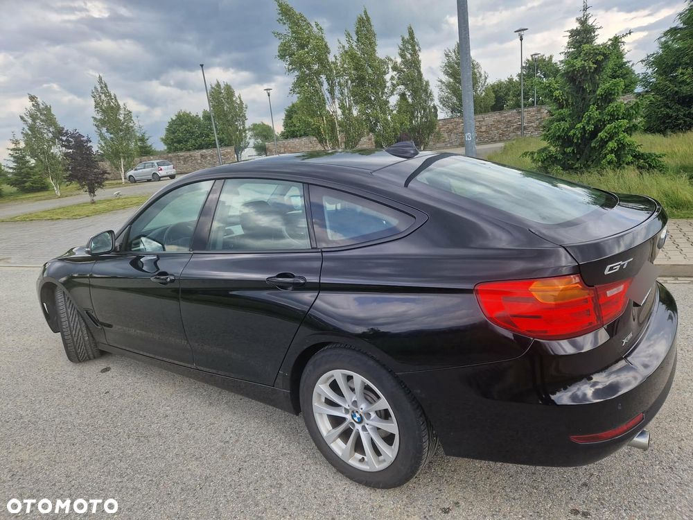 BMW Seria 3 320d xDrive - 15