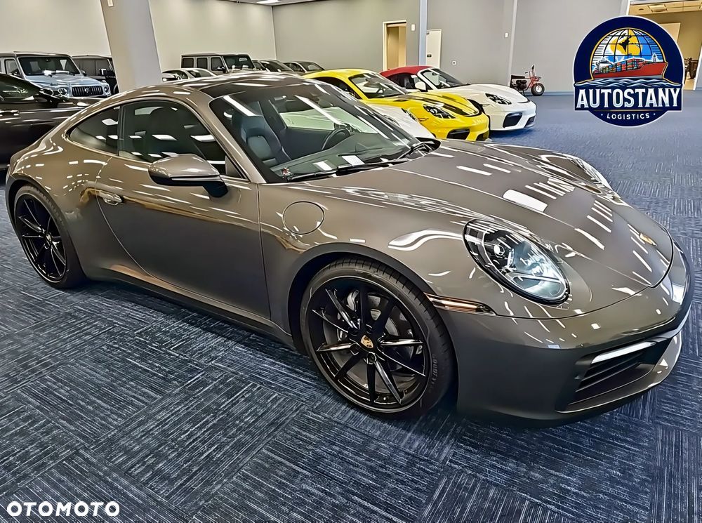 Porsche 911 Carrera - 1