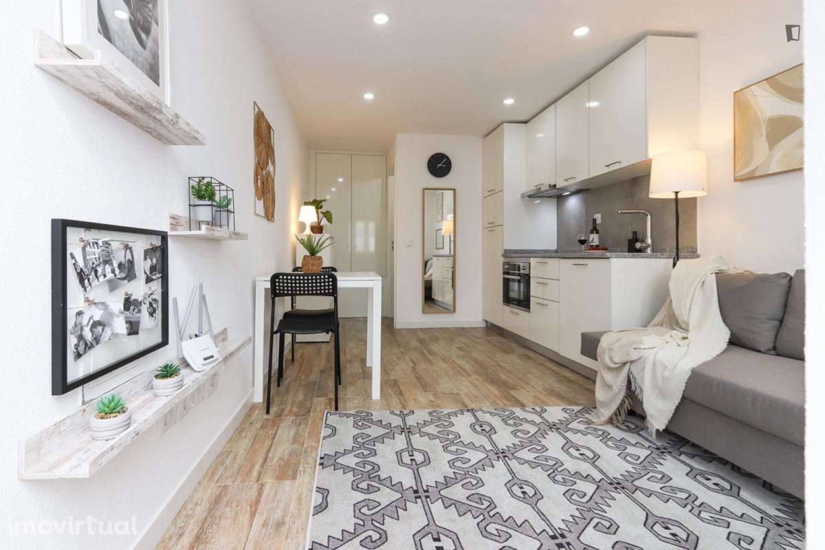 Estúdio - localizado em Ajuda Lisbon - Grande imagem: 5/13