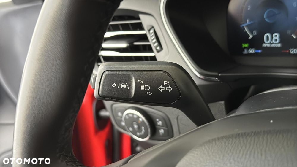 Ford Focus 1.0 EcoBoost mHEV Titanium X - 29