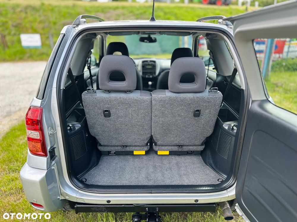 Toyota RAV4 - 24