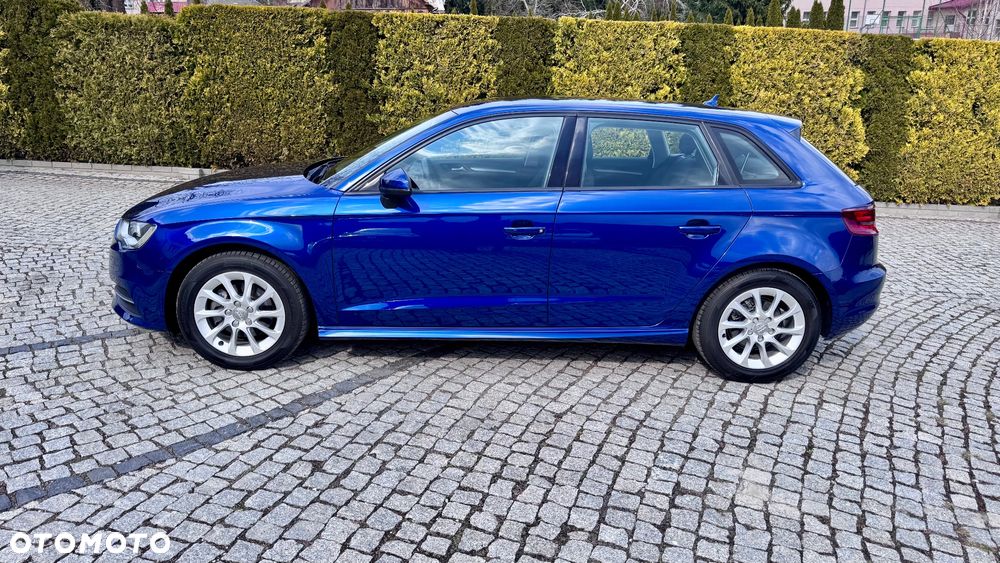 Audi A3 Sportback - 11