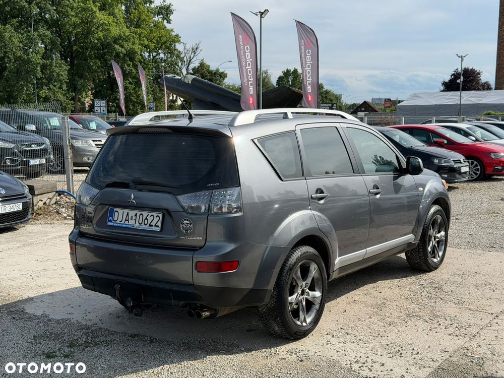 Mitsubishi Outlander - 5