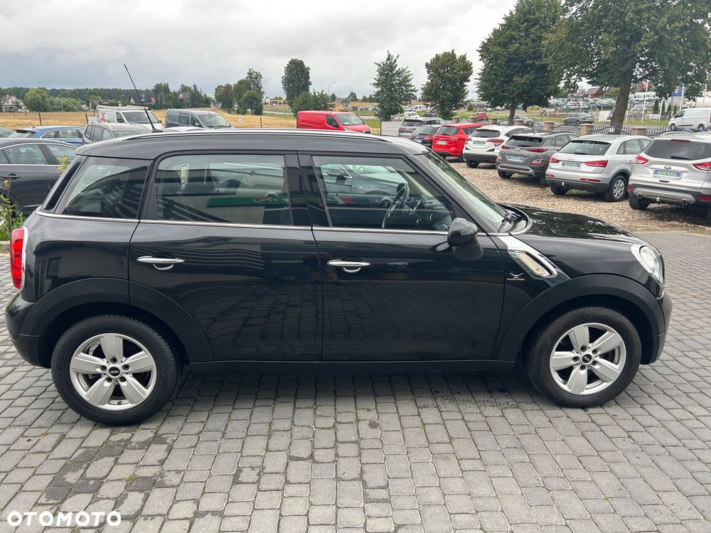 MINI Countryman One D Blackyard - 12