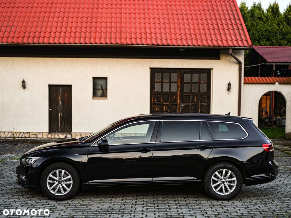 Volkswagen Passat 2.0 TDI SCR DSG Comfortline - 2