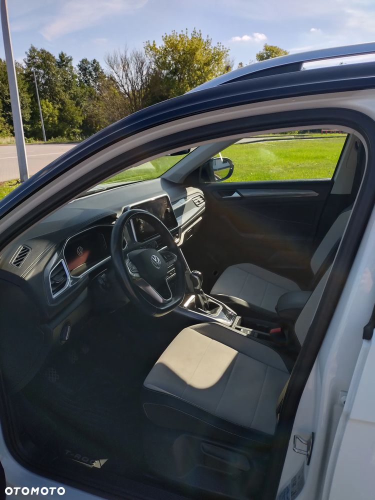 Volkswagen T-Roc - 10