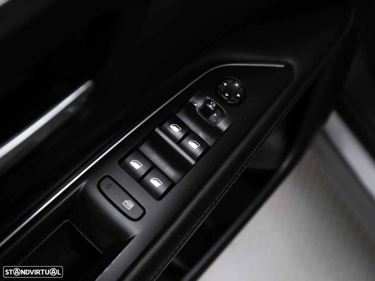 Peugeot 3008 1.2 PureTech Allure - 14