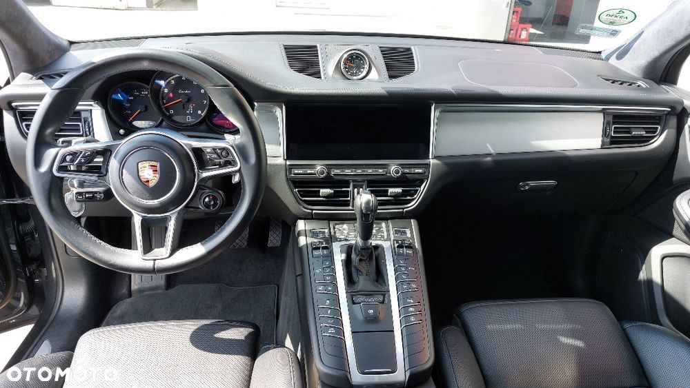 Porsche Macan - 12
