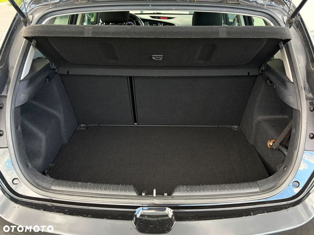 Kia Ceed 1.6 CRDi 128 ISG Edition 7 - 32