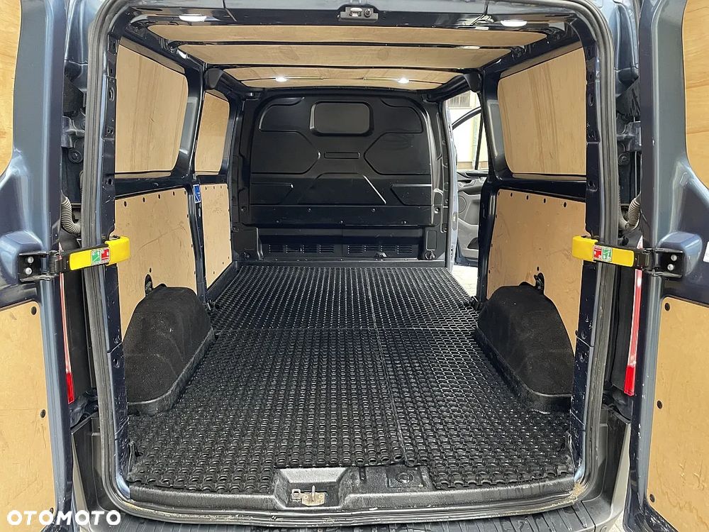 Ford Transit Custom TRAIL - 25