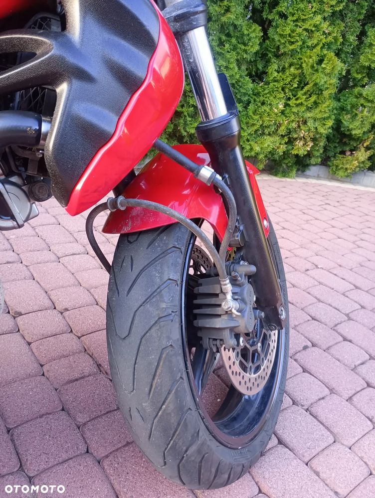 Suzuki Gladius - 20