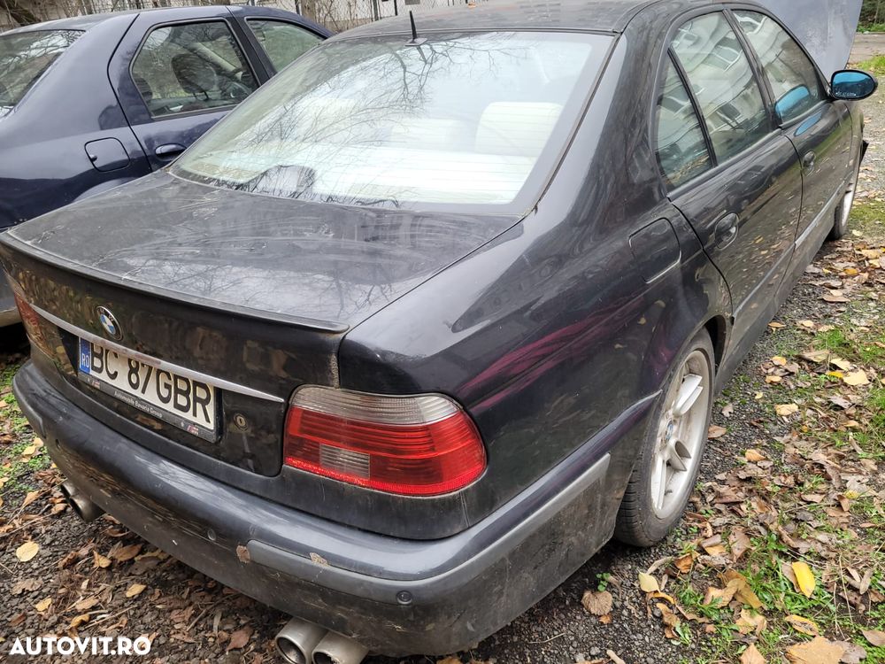 BMW Seria 5 525iA - 9