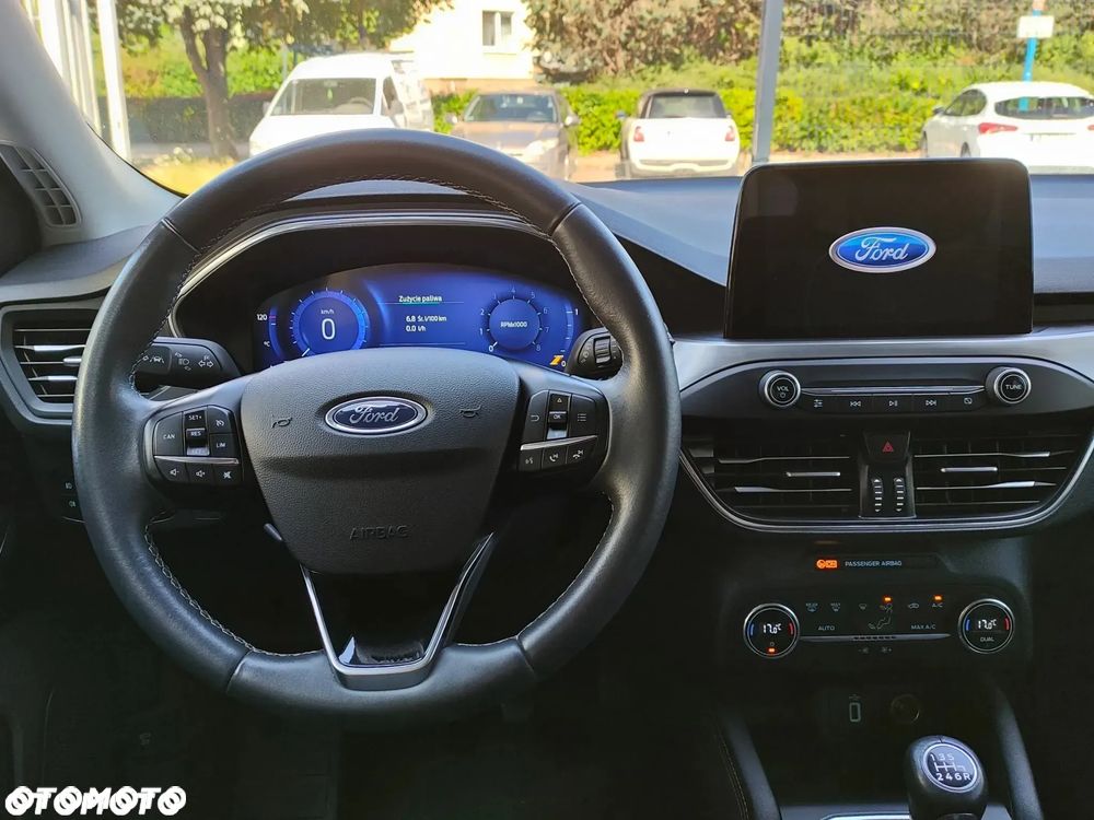 Ford Focus 1.0 EcoBoost Hybrid TITANIUM STYLE - 5