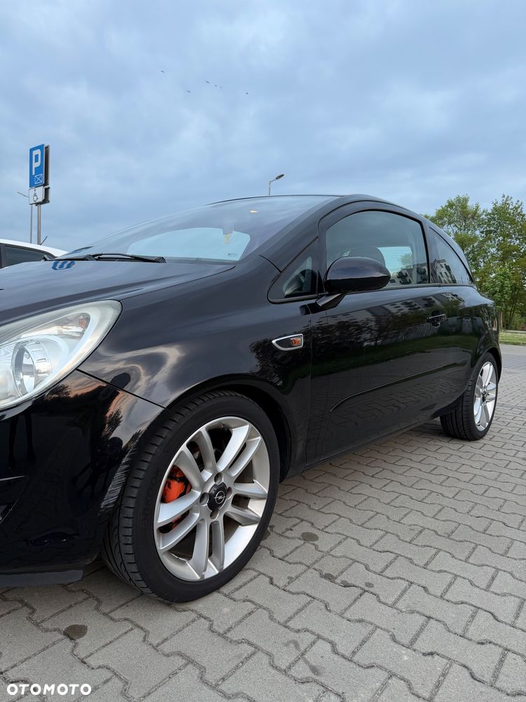 Opel Corsa 1.2 16V Sport - 1