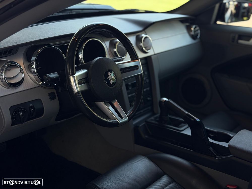 Ford Mustang - 17