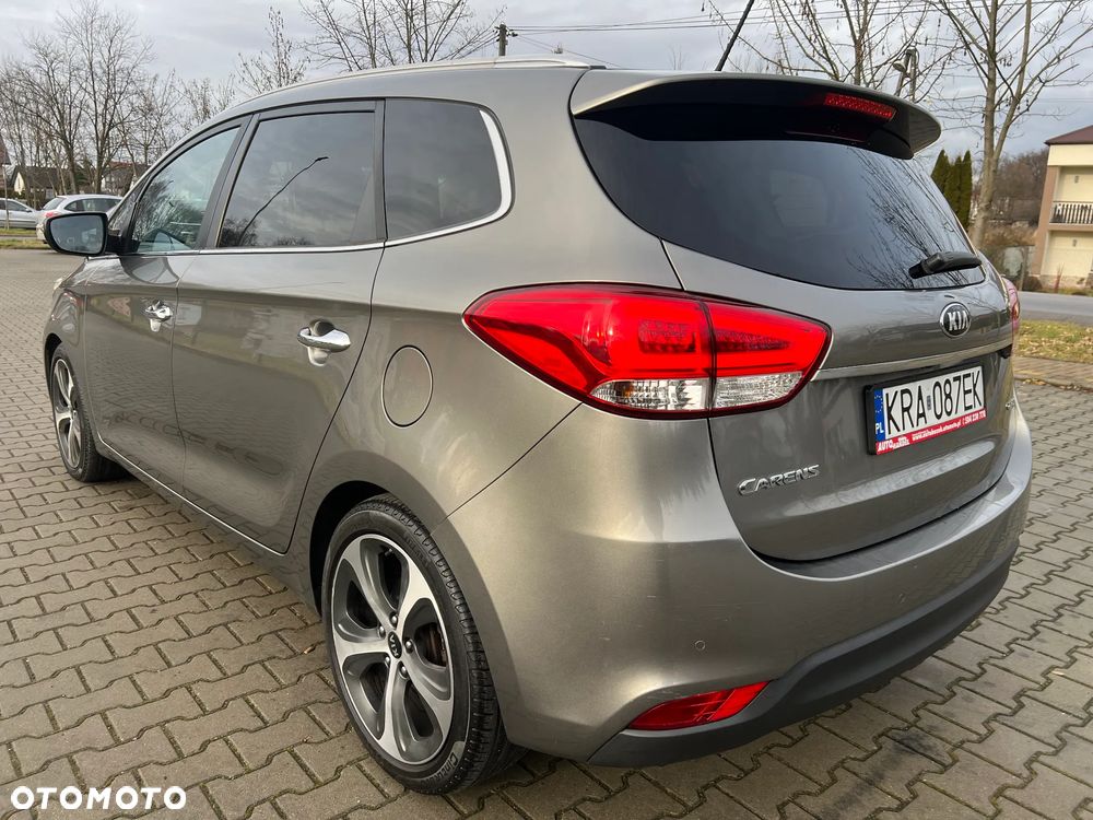 Kia Carens 1.7 CRDi Spirit - 36