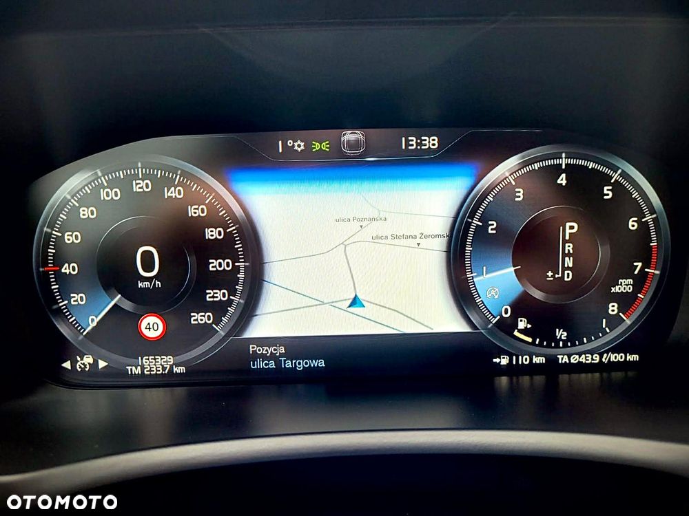 Volvo XC 90 T6 AWD Geartronic Momentum - 10