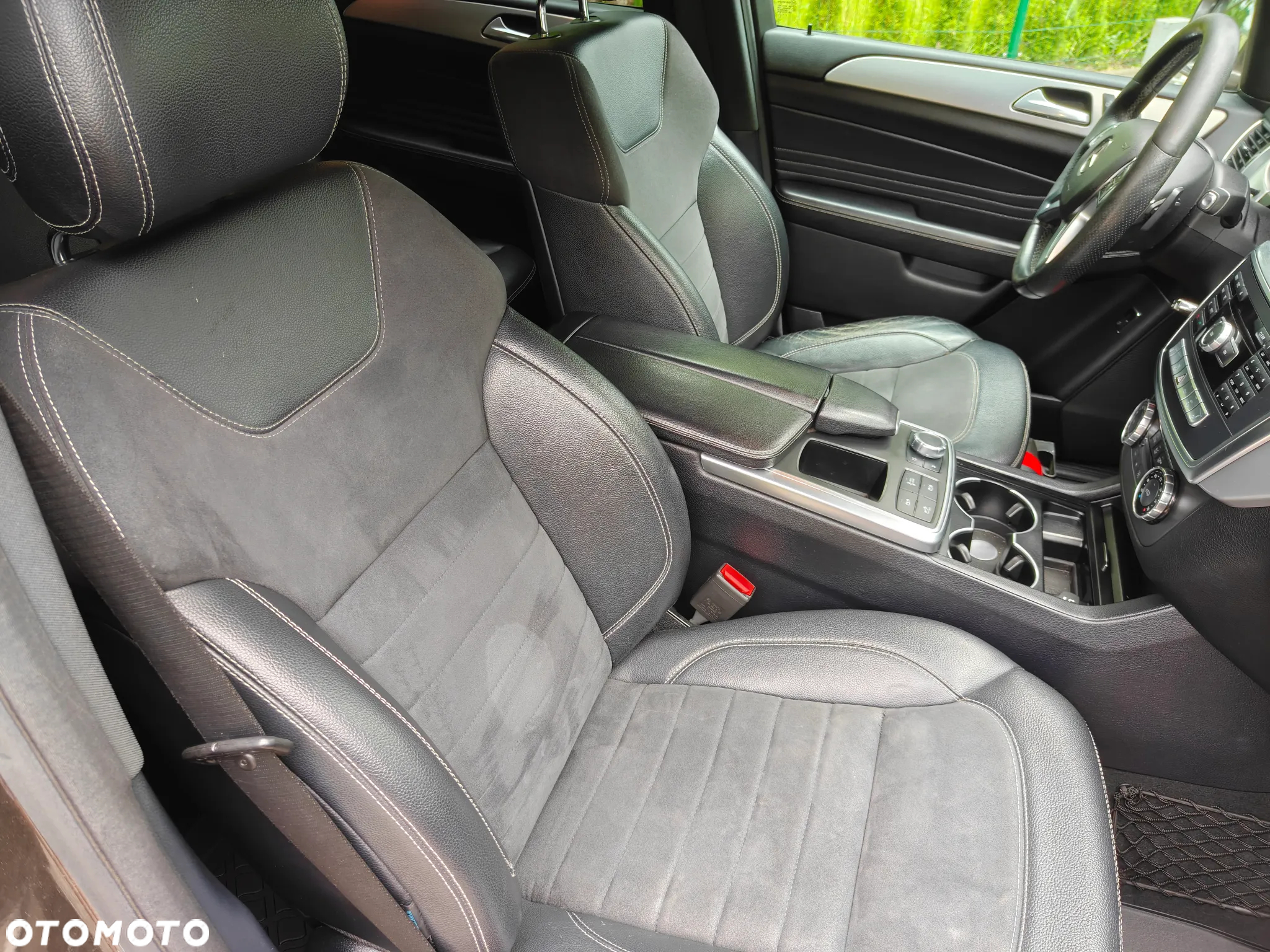 Mercedes-Benz ML 350 BlueTec 4-Matic - 21
