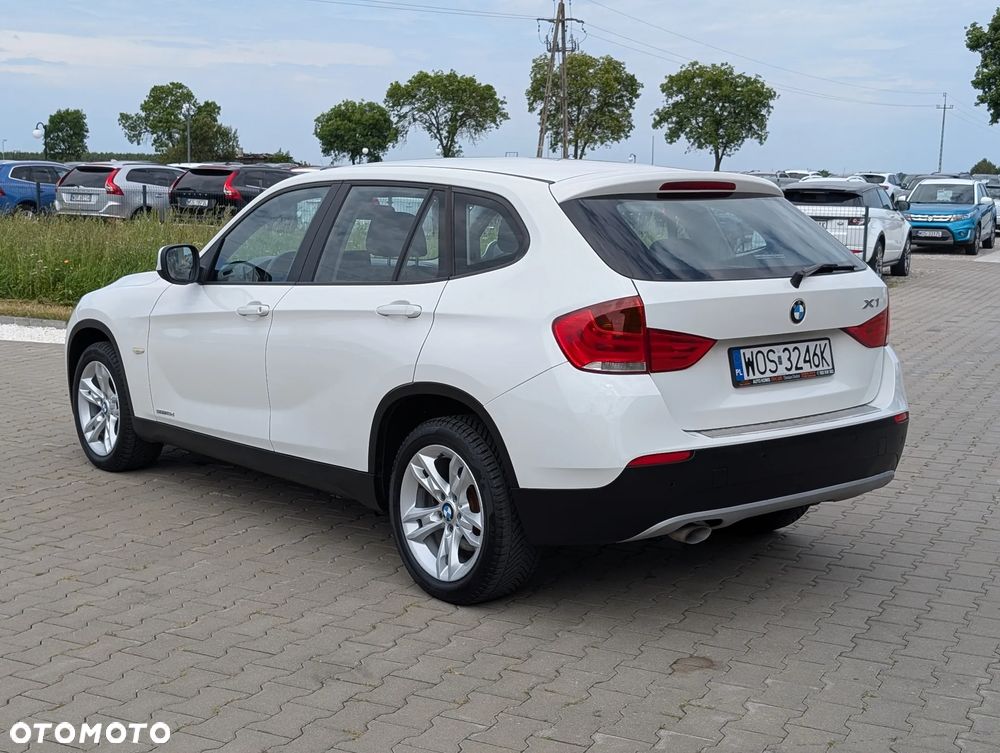 BMW X1 sDrive18d Sport Line - 11