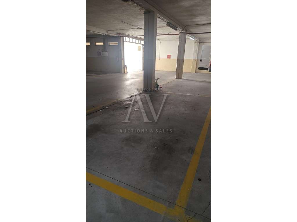 Estacionamento - SENHORA DA HORA - MATOSINHOS |LEILÃO ELETRÓNICO| F... - Grande imagem: 4/4