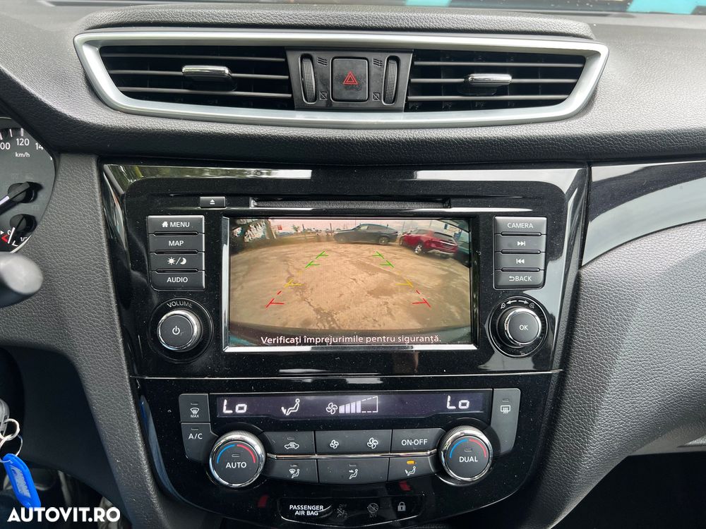 Nissan Qashqai 1.7 dCi ALL-MODE 4x4i ACENTA - 15