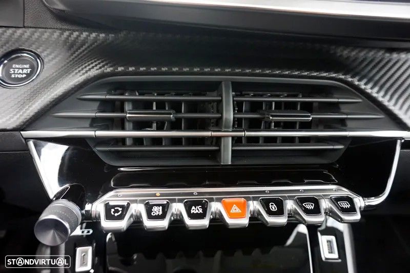 Peugeot 208 1.2 PureTech Allure - 21