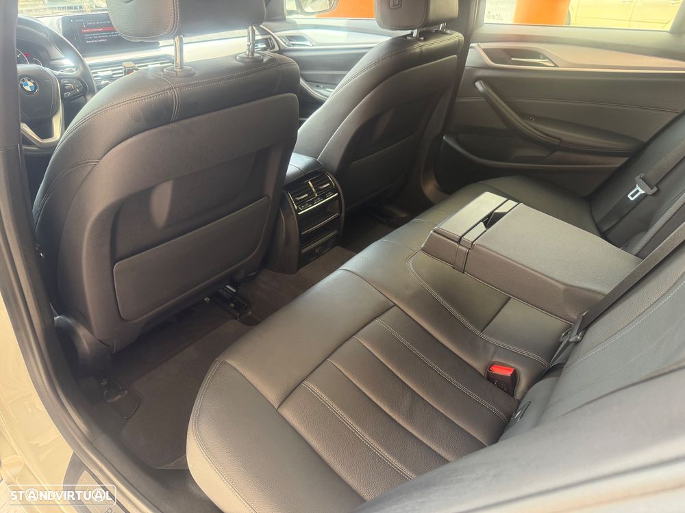 BMW 520 d Line Luxury Auto - 36