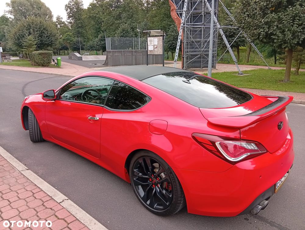 Hyundai Genesis Coupe 2.0 T - 6