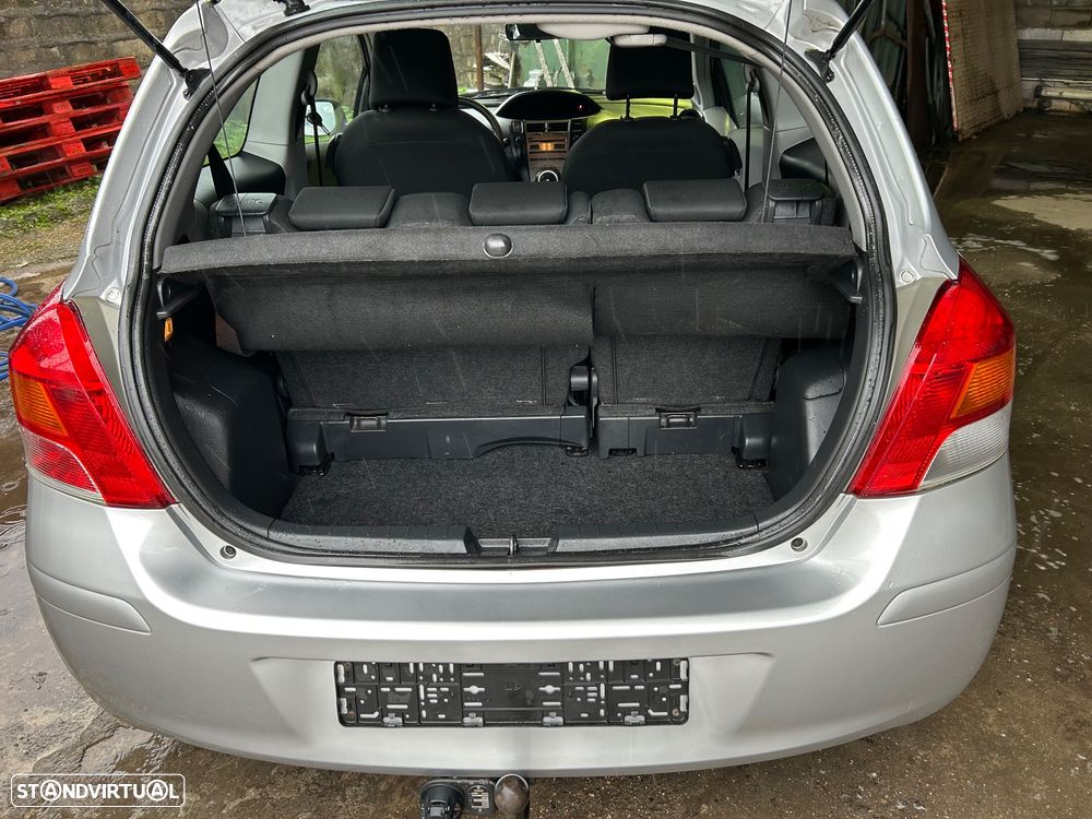 Toyota Yaris 1.0 VVT-i - 16